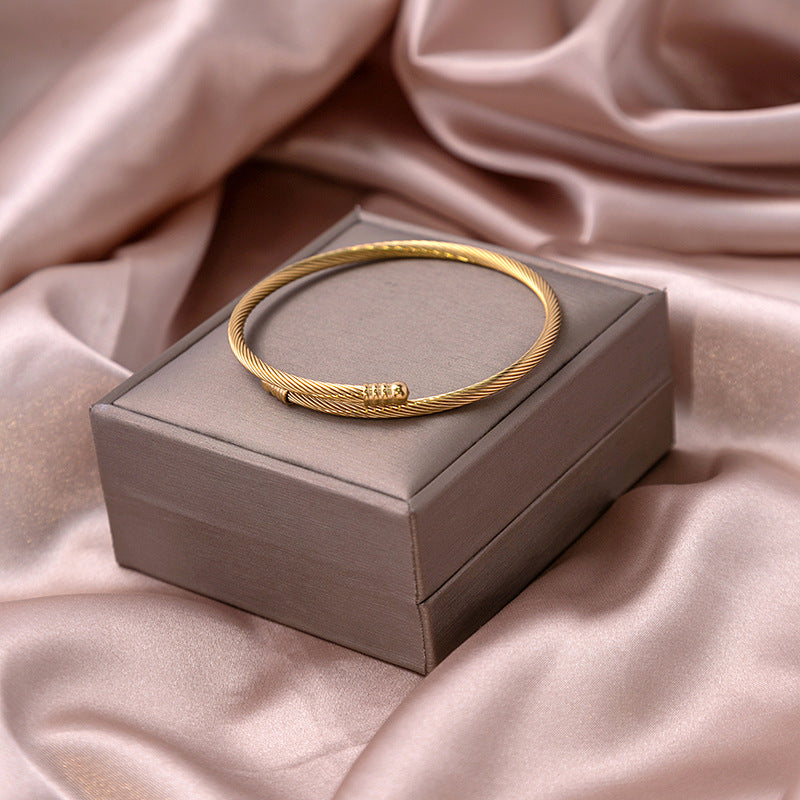 Wholesale Hollow Crescent Stainless Steel Bracelet